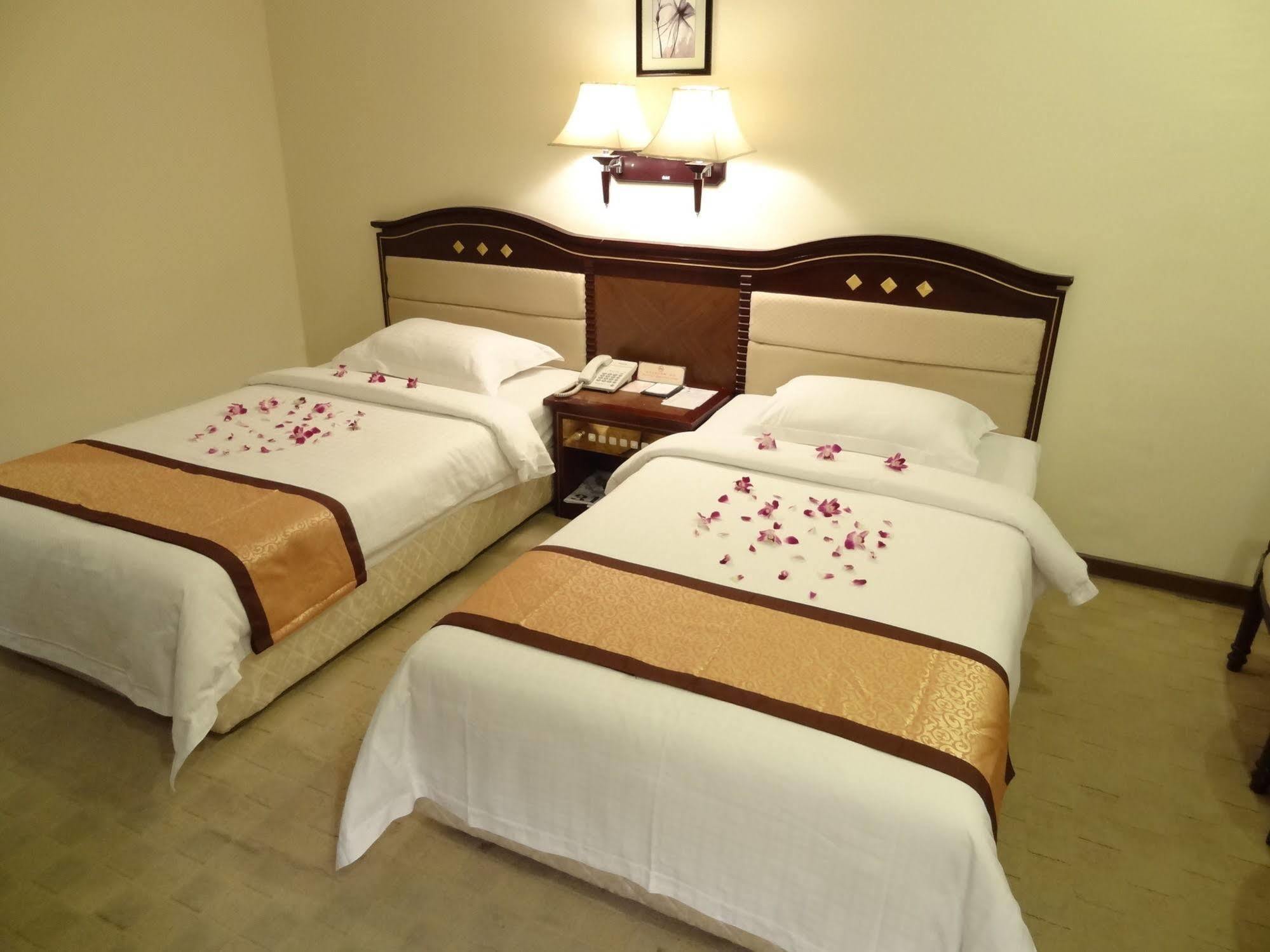 Le President Hotel Πνομ Πενχ Εξωτερικό φωτογραφία