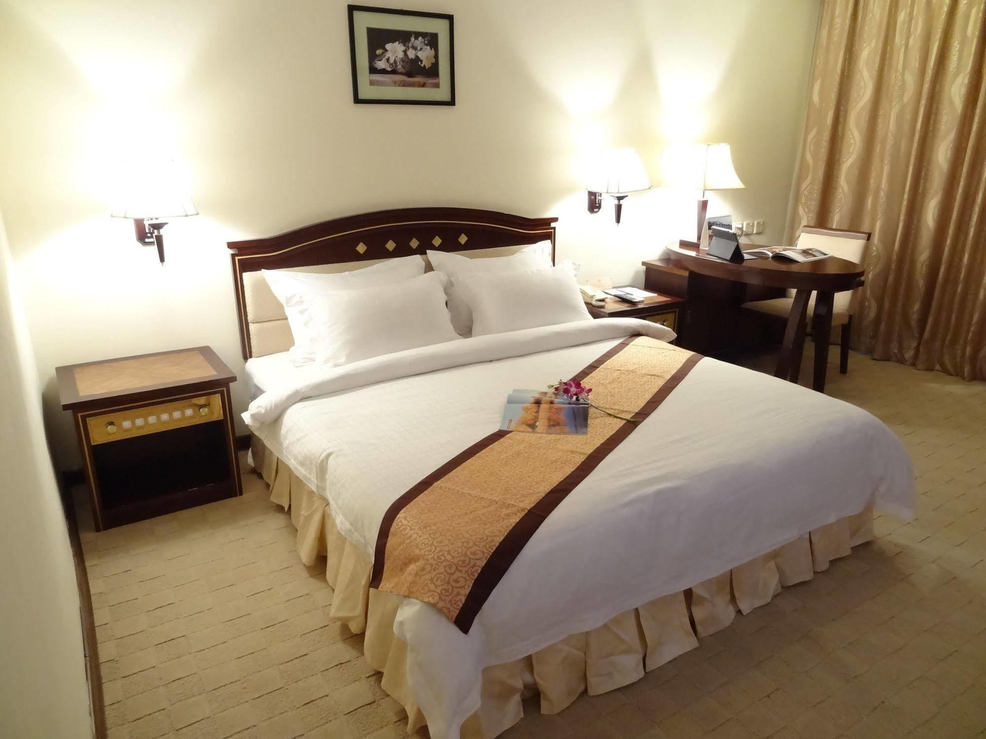 Le President Hotel Πνομ Πενχ Εξωτερικό φωτογραφία